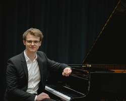 Bild: Pianist Nicklas Koppe