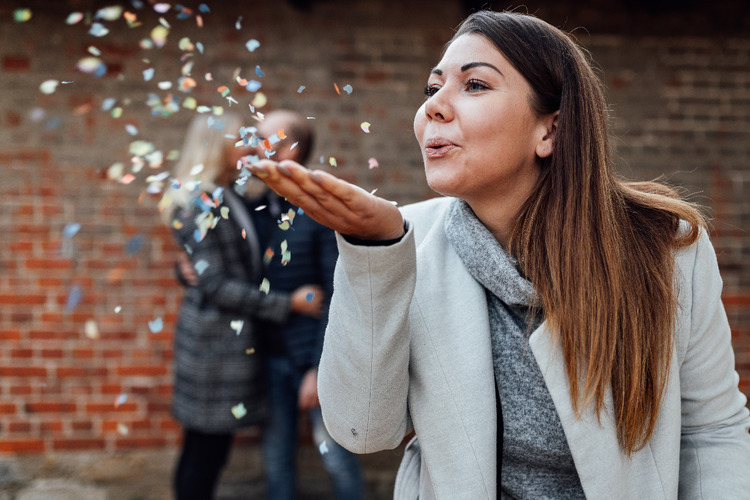 Hintergrundbild: konfettiEVENTS Hochzeits- und Eventplanung